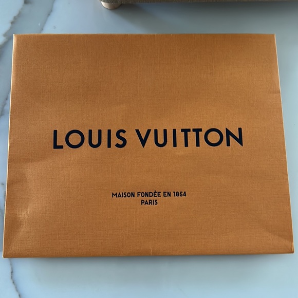 Louis Vuitton small bag - Picture 5 of 5